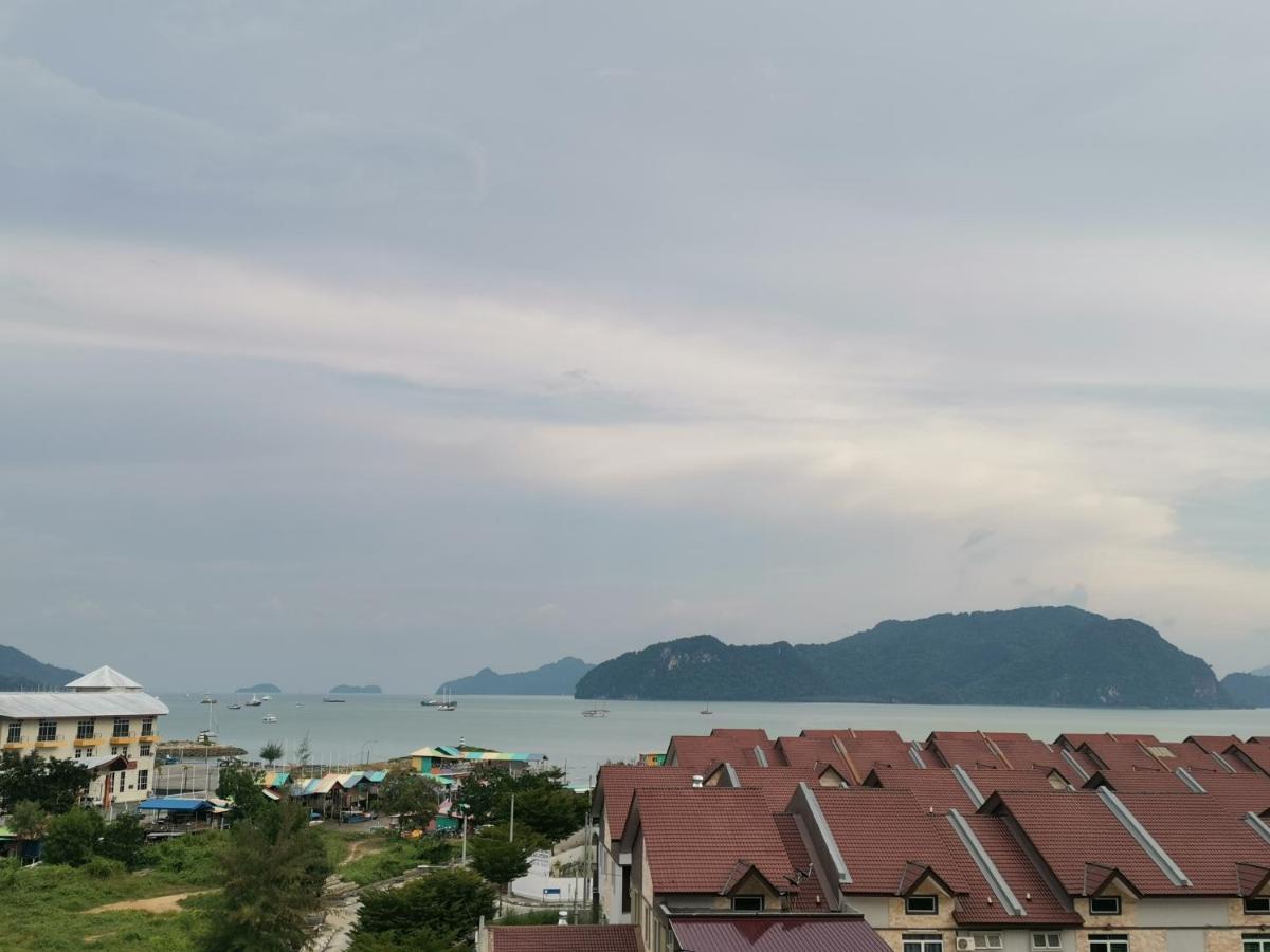 Cd Seaview Apartment Kuah Bagian luar foto