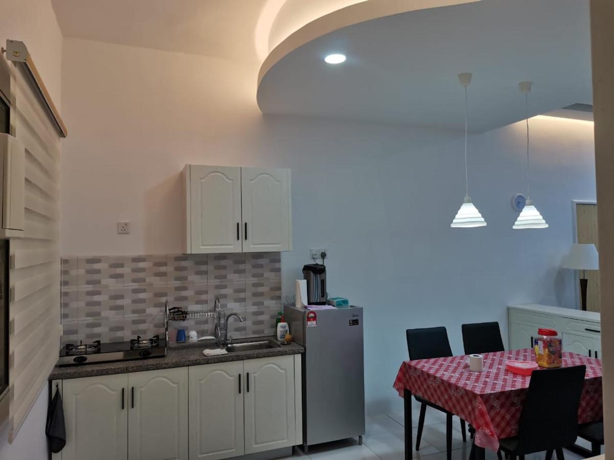 Cd Seaview Apartment Kuah Bagian luar foto
